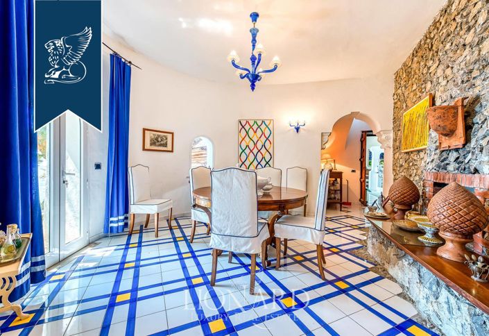 Image No.20-6 Bed Villa for sale