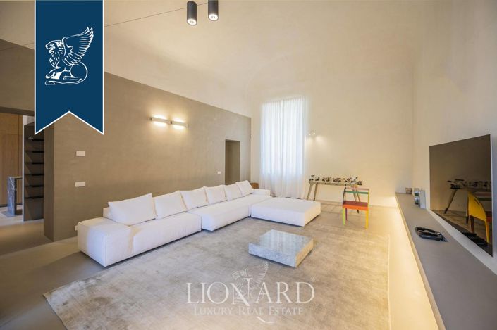 Image No.9-10 Bed Property for sale