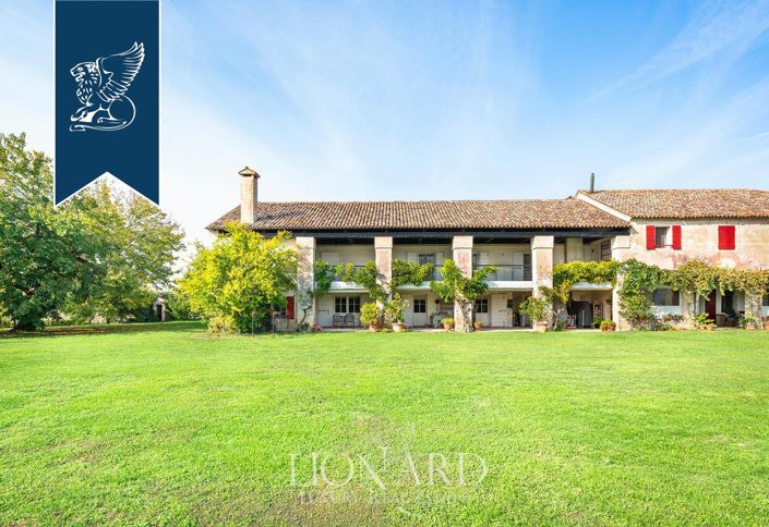 Image No.10-Ferme de 11 chambres à vendre à Roncade