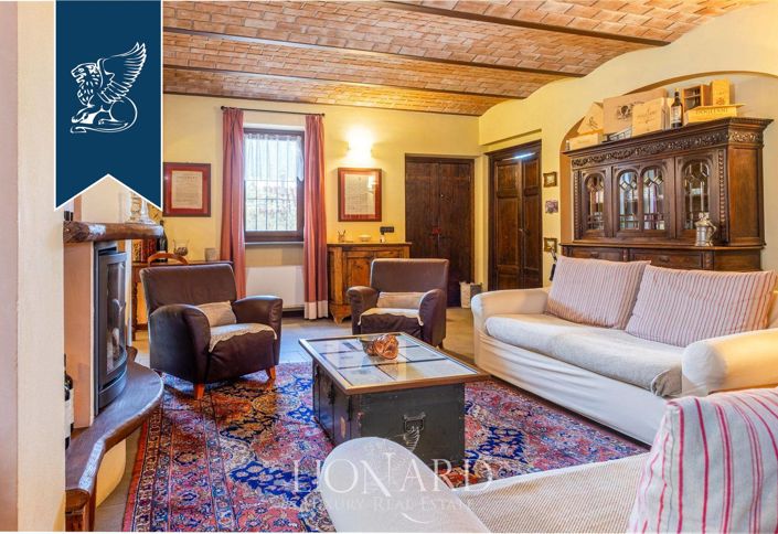 Image No.10-5 Bed Villa for sale