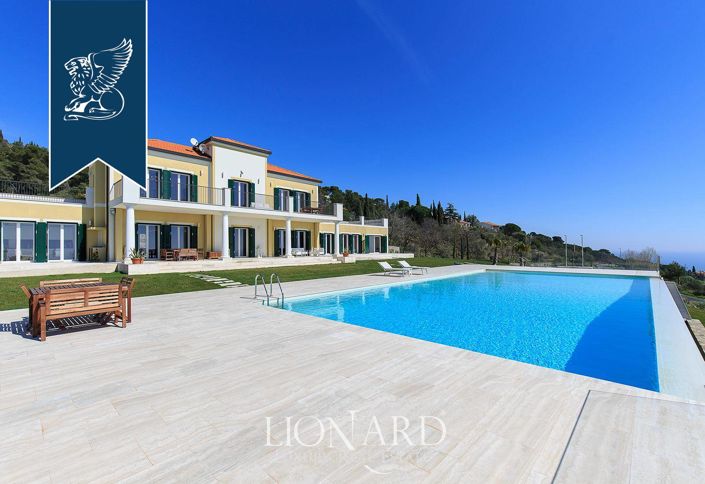 Image No.3-Villa de 8 chambres à vendre à Cipressa