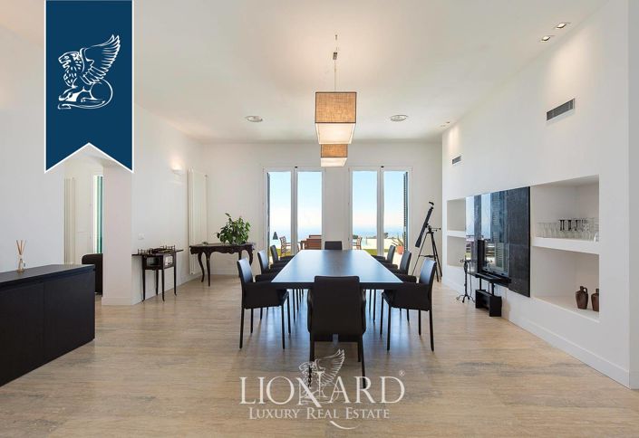 Image No.40-Villa de 8 chambres à vendre à Cipressa