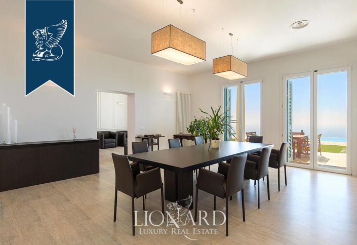 Image No.41-Villa de 8 chambres à vendre à Cipressa