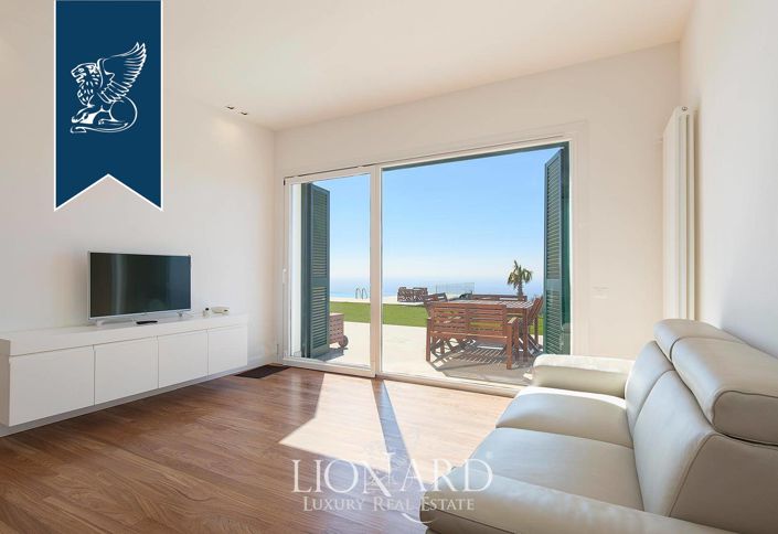 Image No.51-Villa de 8 chambres à vendre à Cipressa