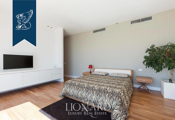 Image No.58-Villa de 8 chambres à vendre à Cipressa