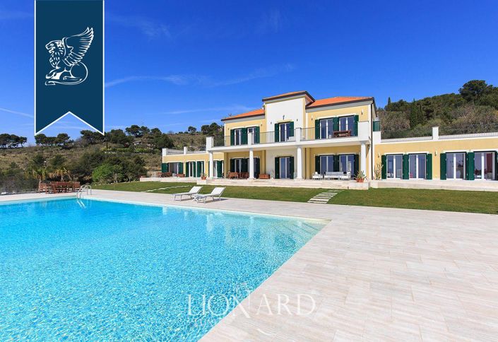 Image No.9-Villa de 8 chambres à vendre à Cipressa