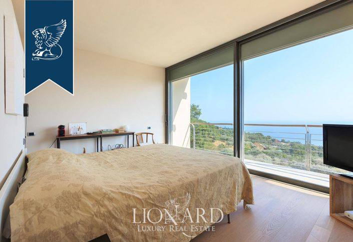 Image No.44-Villa de 8 chambres à vendre à Alassio