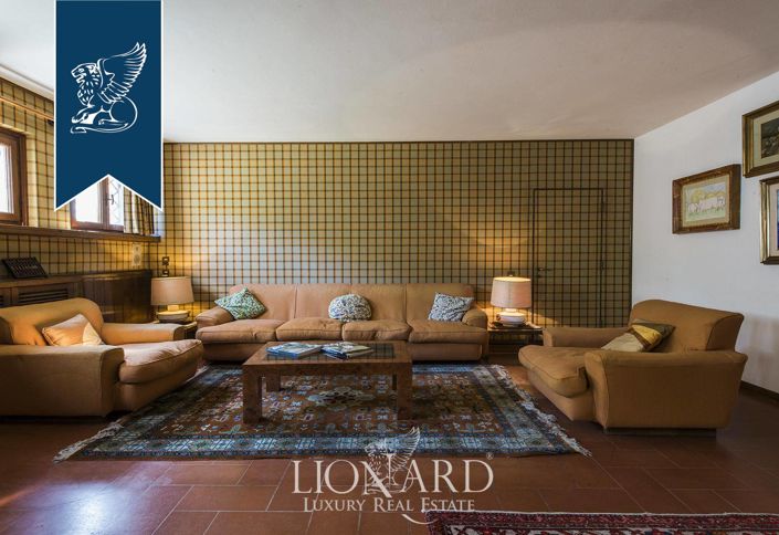 Image No.36-7 Bed Villa for sale