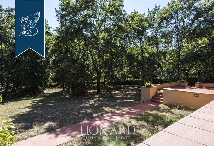 Image No.4-7 Bed Villa for sale