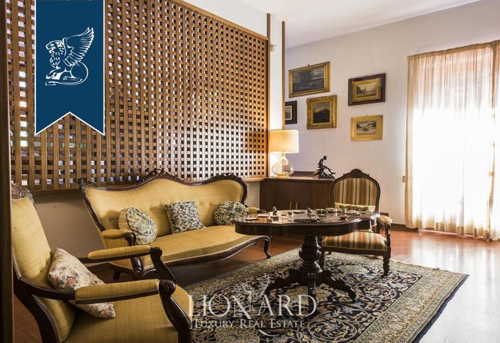 Image No.9-7 Bed Villa for sale