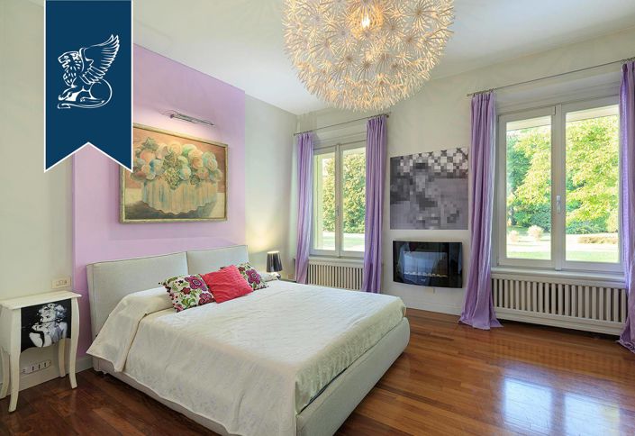 Image No.61-6 Bed Villa for sale