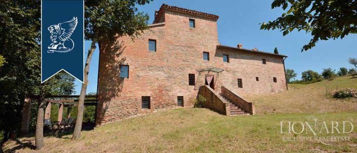 Image No.3-9 Bed Country House for sale