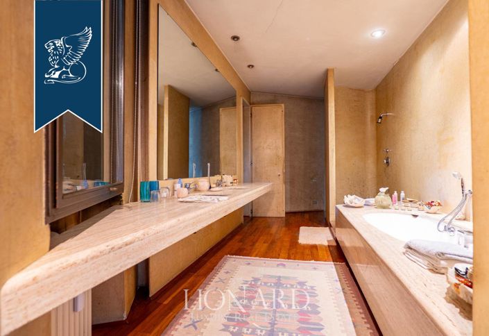 Image No.17-4 Bed Country House for sale