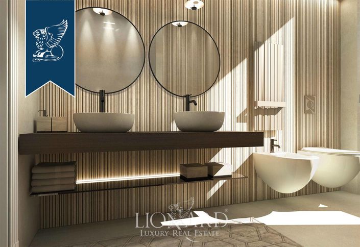 Image No.20-4 Bed Property for sale