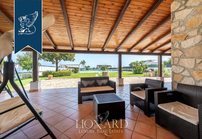 Image No.9-Villa de 9 chambres à vendre à San Felice Circeo