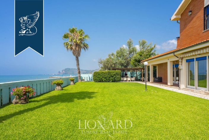 Image No.6-Villa de 6 chambres à vendre à Fondi