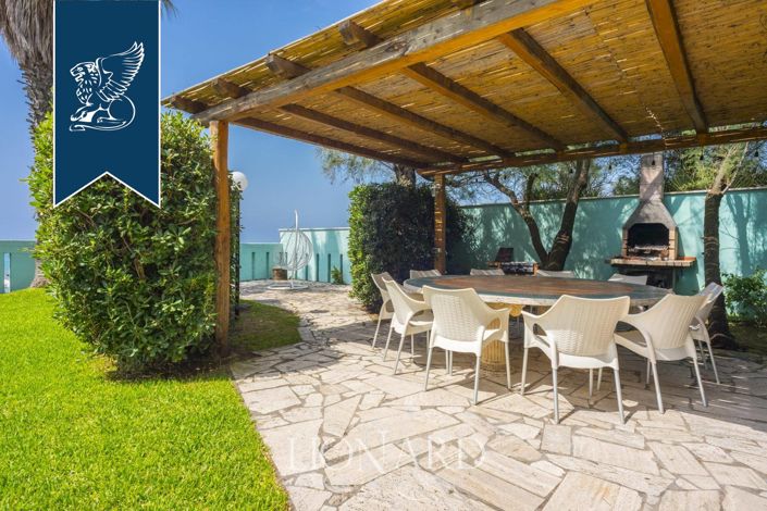 Image No.8-Villa de 6 chambres à vendre à Fondi