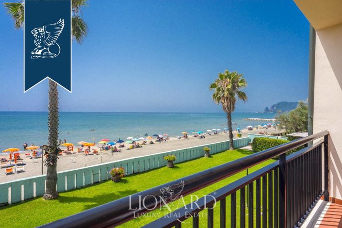 Image No.9-Villa de 6 chambres à vendre à Fondi