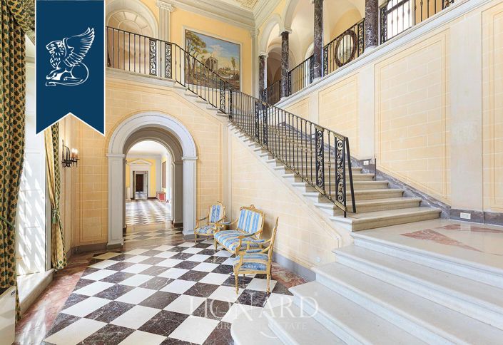 Image No.9-24 Bed Villa for sale