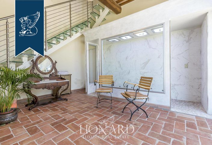 Image No.13-9 Bed Farmhouse for sale