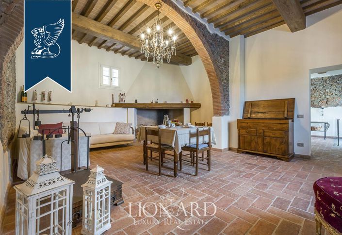 Image No.14-9 Bed Farmhouse for sale