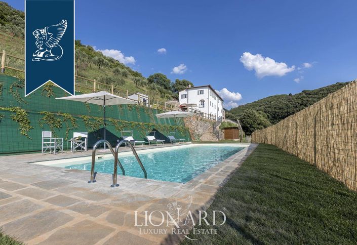 Image No.2-9 Bed Farmhouse for sale