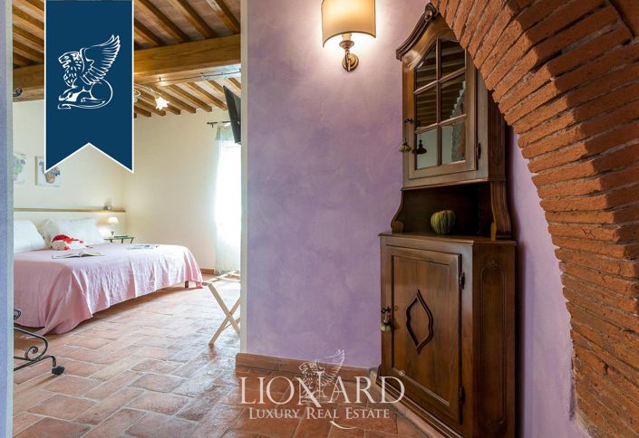 Image No.24-9 Bed Farmhouse for sale