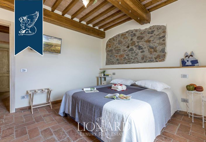 Image No.27-9 Bed Farmhouse for sale