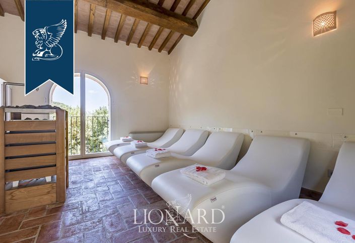 Image No.39-9 Bed Farmhouse for sale