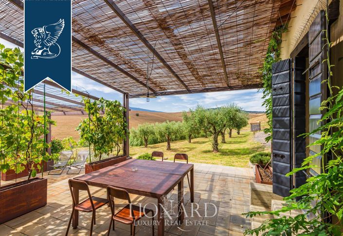 Image No.20-6 Bed Country House for sale