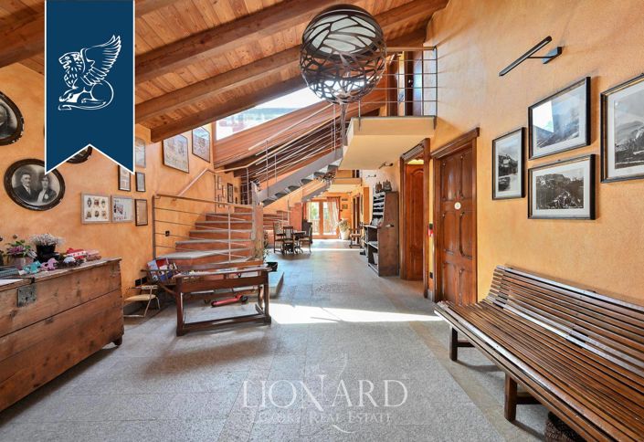 Image No.28-16 Bed Farmhouse for sale