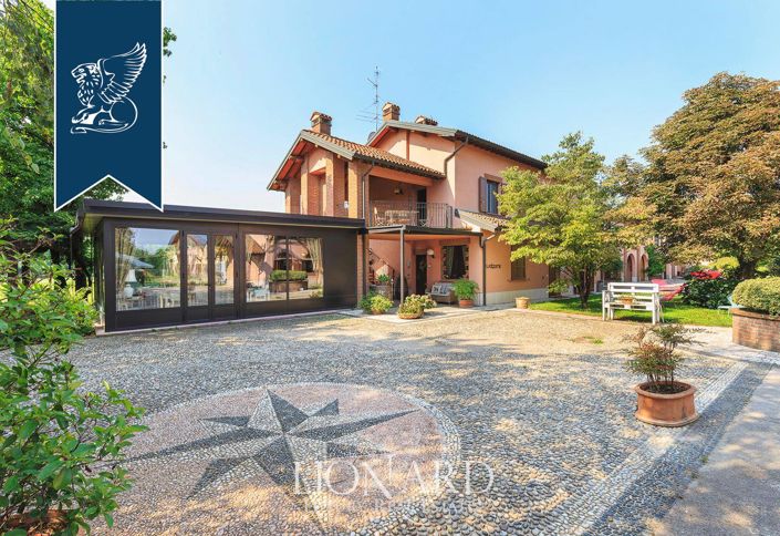 Image No.6-4 Bed Farmhouse for sale