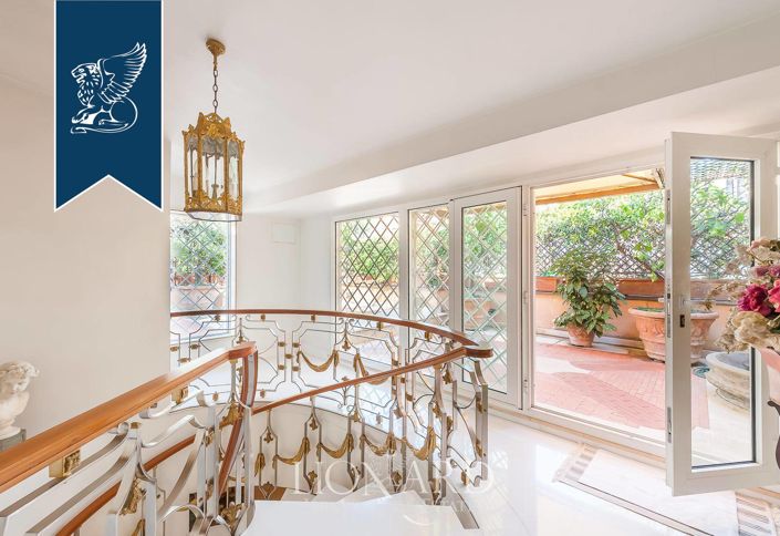 Image No.16-4 Bed Property for sale