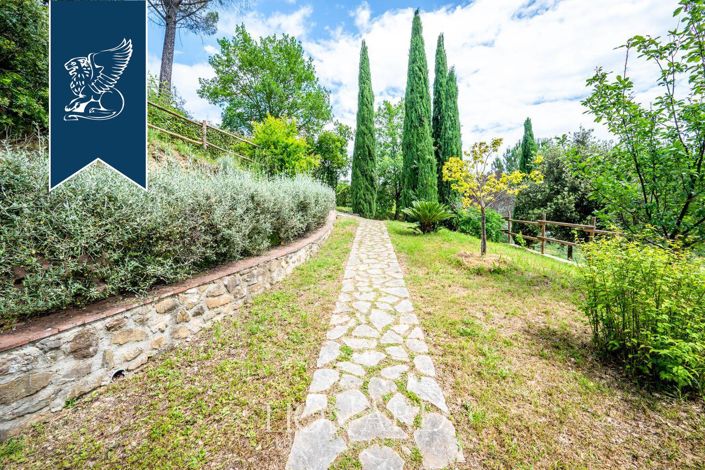 Image No.13-9 Bed Farmhouse for sale