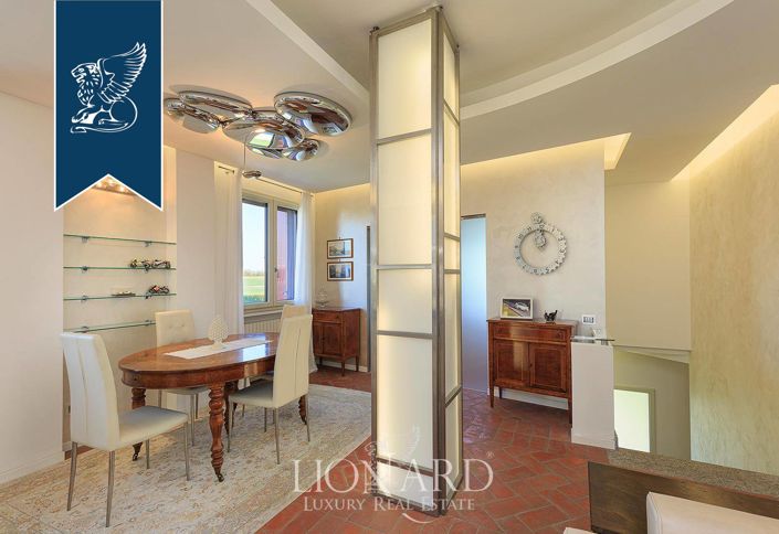 Image No.11-3 Bed Villa for sale