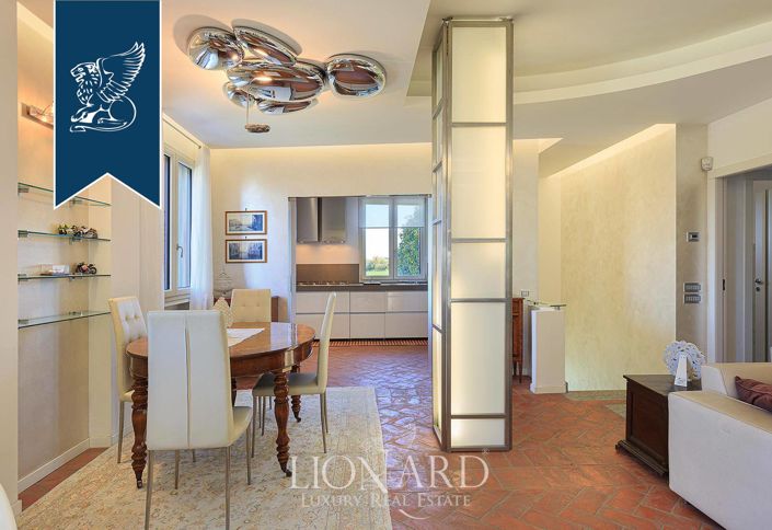 Image No.13-3 Bed Villa for sale