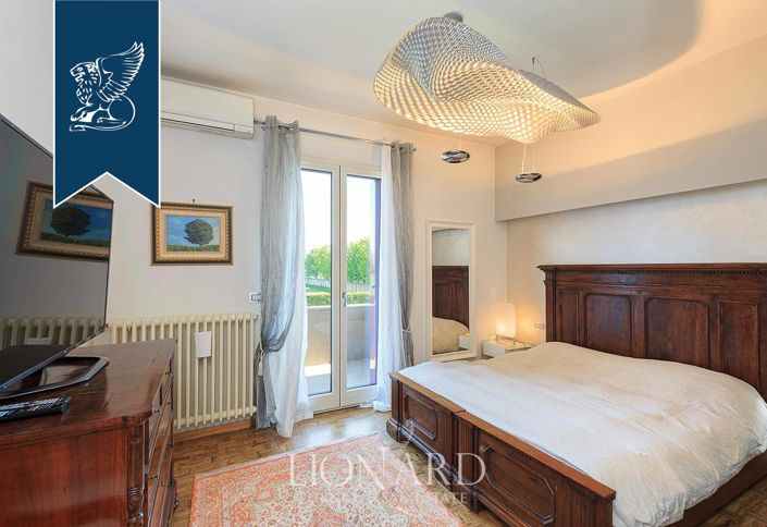 Image No.17-3 Bed Villa for sale