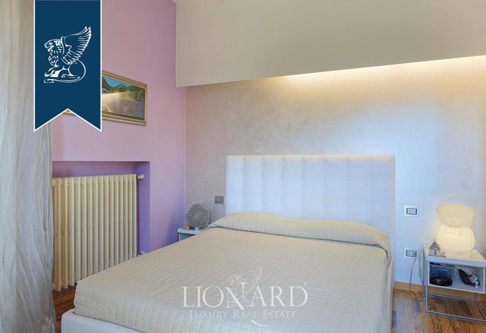 Image No.20-3 Bed Villa for sale