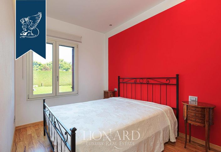 Image No.21-3 Bed Villa for sale