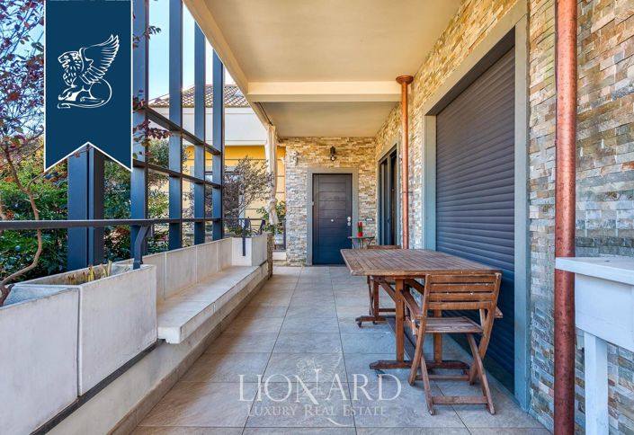 Image No.16-5 Bed Villa for sale