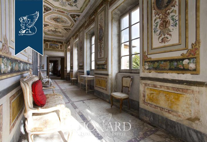 Image No.19-30 Bed Villa for sale