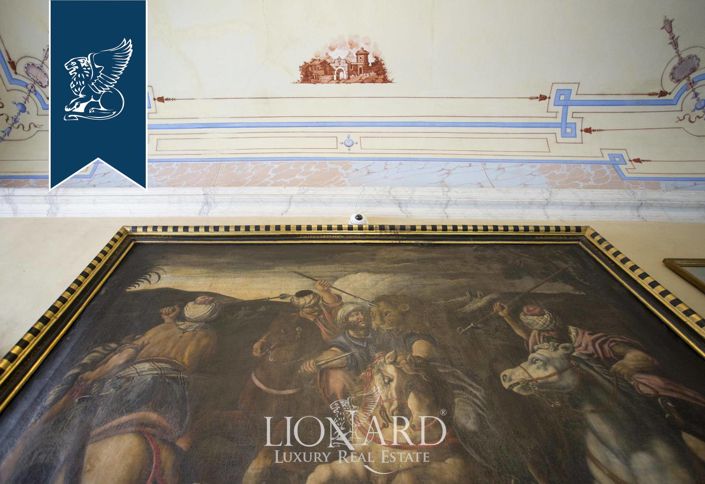 Image No.36-30 Bed Villa for sale