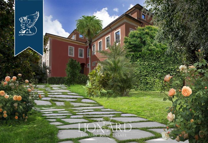 Image No.6-30 Bed Villa for sale