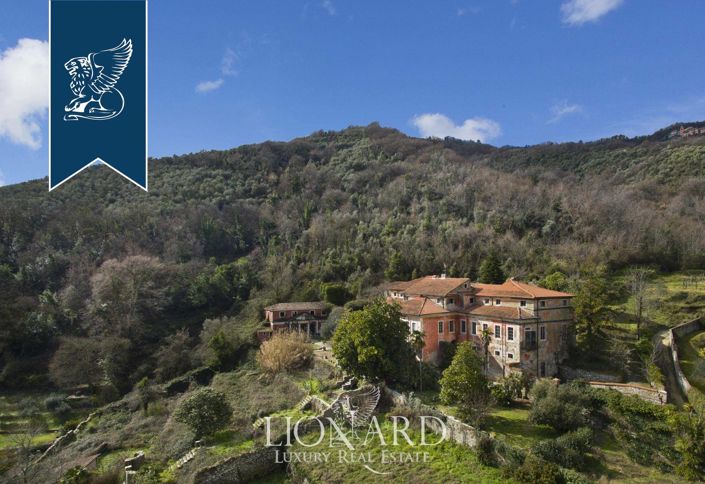 Image No.8-30 Bed Villa for sale