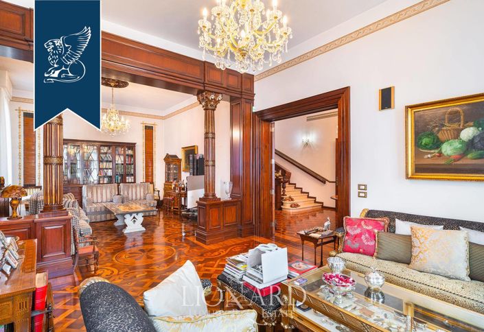 Image No.21-7 Bed Villa for sale