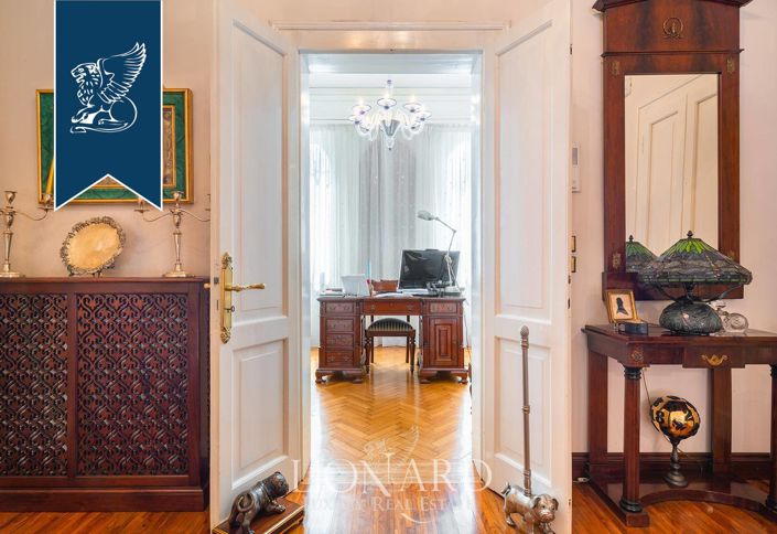 Image No.41-7 Bed Villa for sale