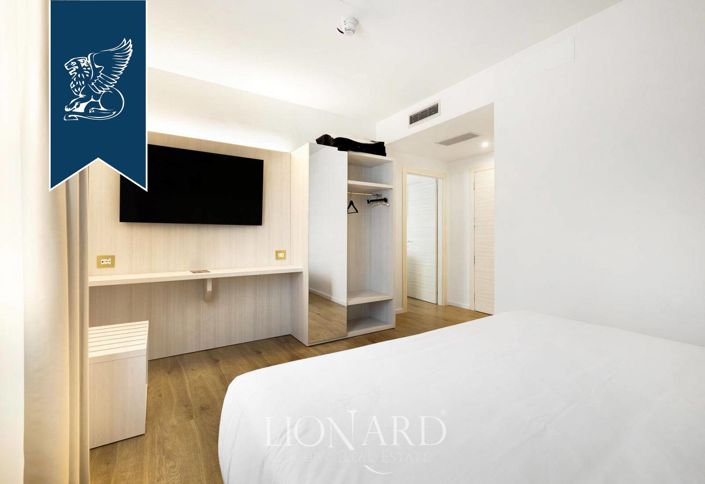 Image No.19-Un hôtel de 16 chambres à vendre à Rosignano Marittimo