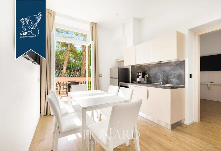 Image No.20-Un hôtel de 16 chambres à vendre à Rosignano Marittimo