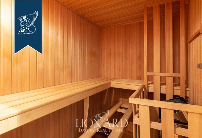 Image No.49-8 Bed Villa for sale