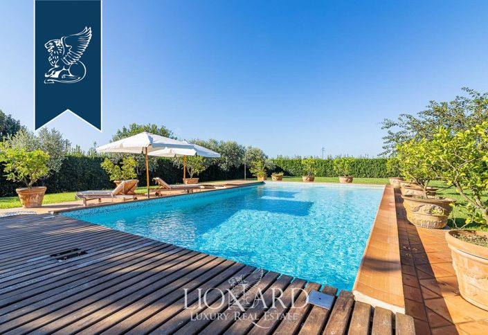 Image No.17-4 Bed Villa for sale